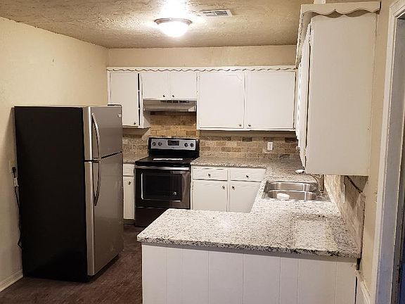 3rd image of 4807 NW Floyd Ave