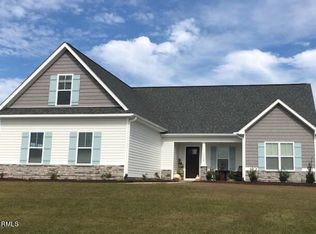 3666 Bellflower Dr, Ayden, NC 28513