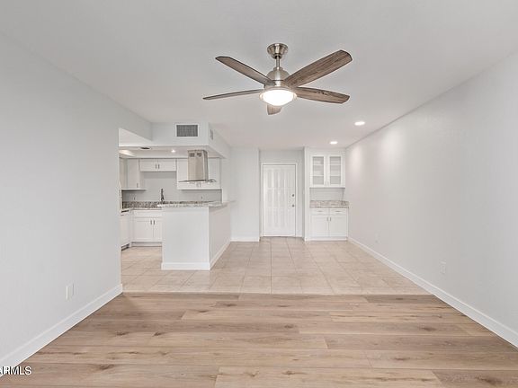 3rd image of 8649 E ROYAL PALM Road #223
