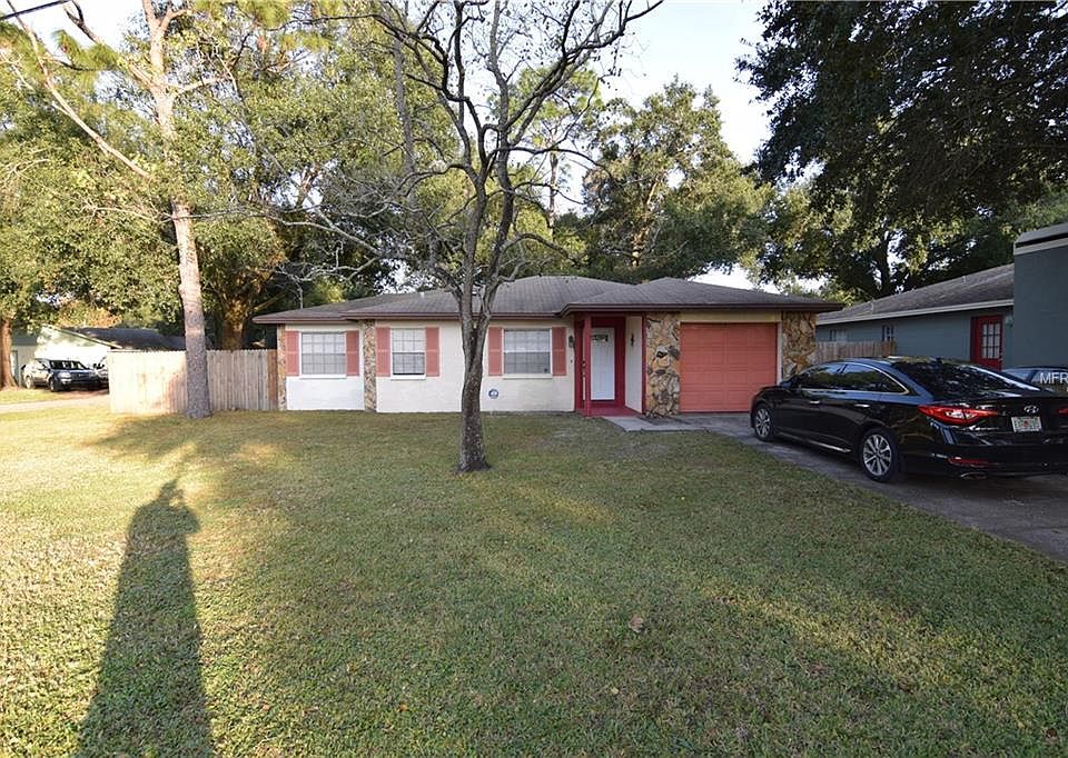2nd image of 9313 N Rome Cir