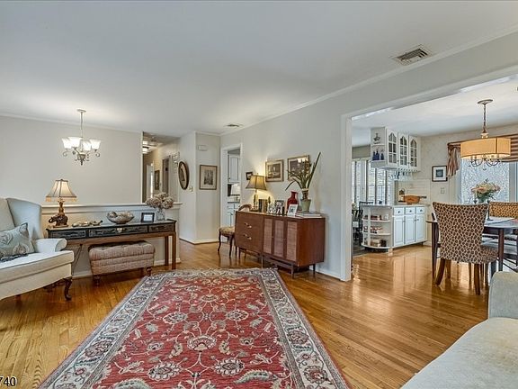 5th image of 33 Pinkneyville Rd