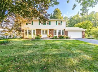 79 Barnfield Rd, Pittsford, NY 14534