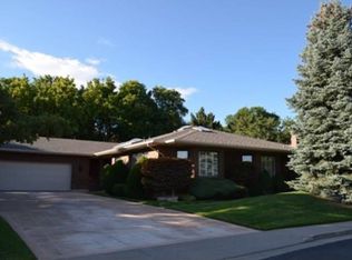 1738 Whispering Oaks Dr, Ogden, UT 84403
