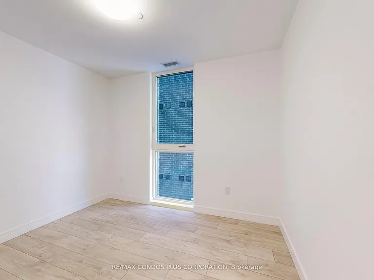 170 Clonmore Dr #5 — Photo 15