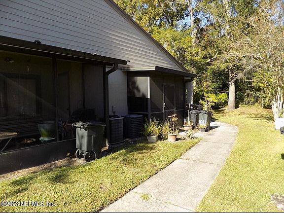 2nd image of 8300 PLAZA GATE Lane #1082