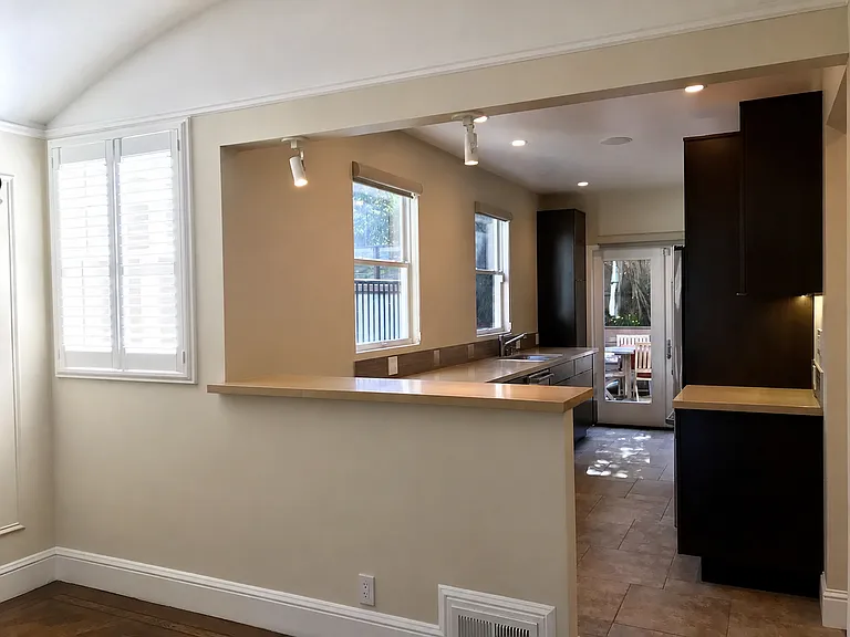 639 Bosworth St — Photo 8