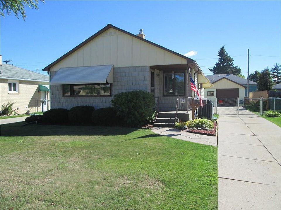 1st image of 39 Nandale Dr