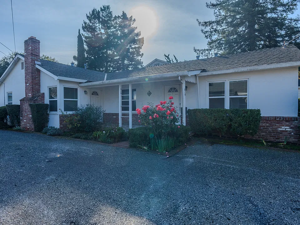 616 Central Ave