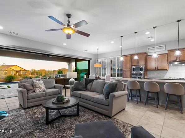 8633 E KAEL Circle, Mesa, AZ 85207