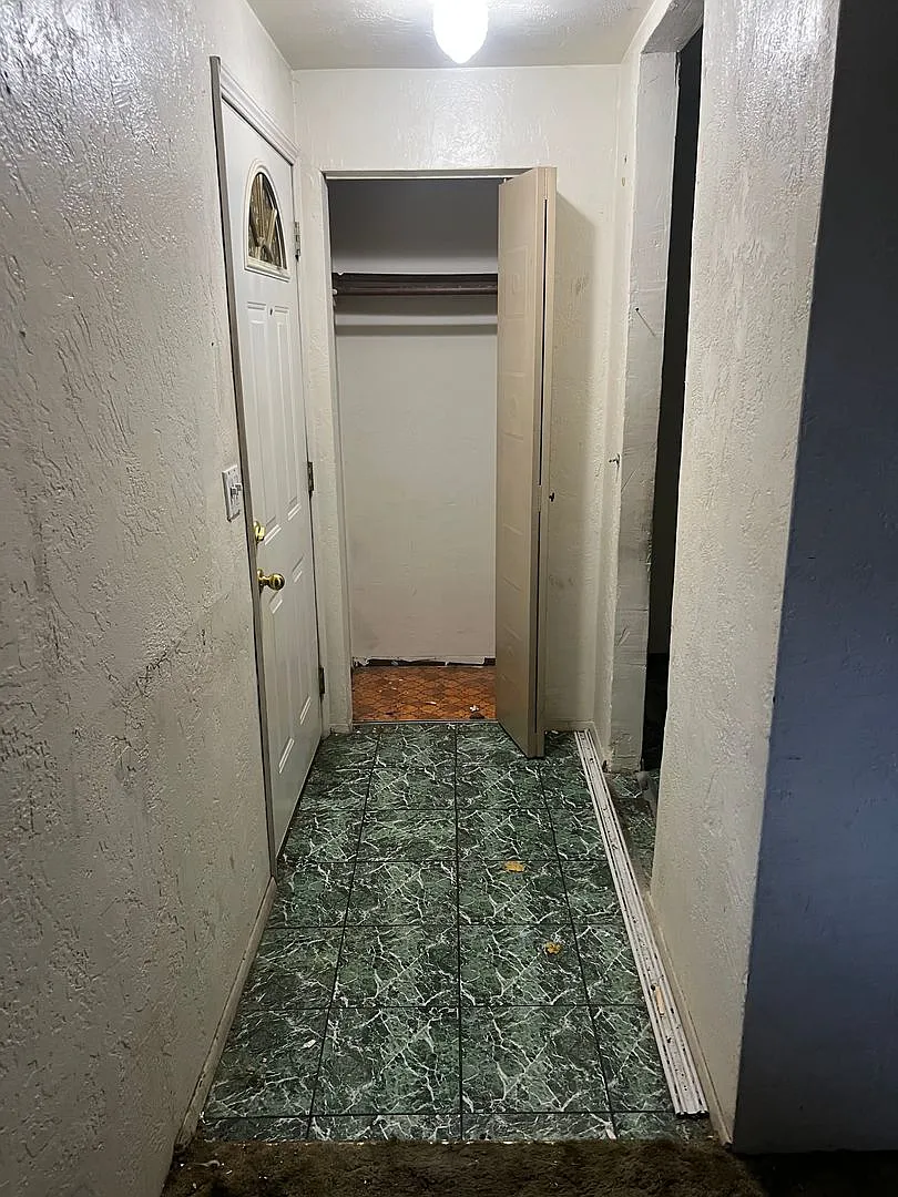 Spiller Apartments — Photo 4