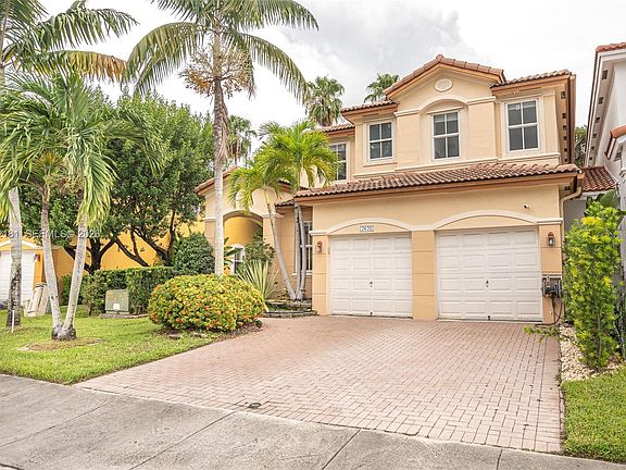 3rd image of 7670 NW 113th Path