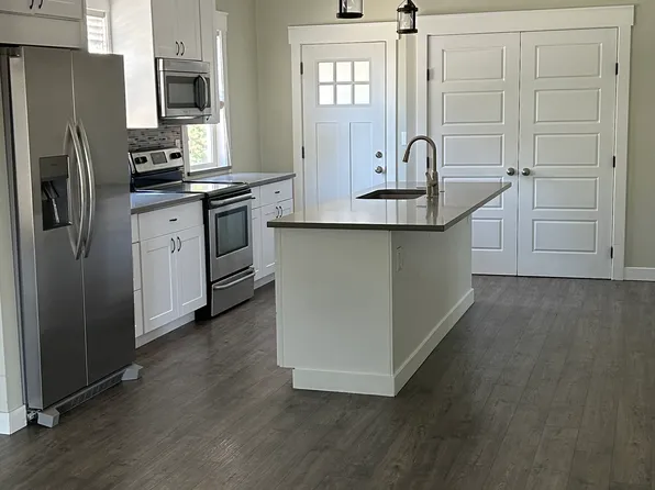 3210 S Elmer St, Magna, UT 84044
