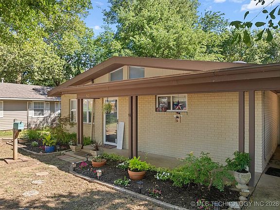 4th image of 532 Hammers Rd