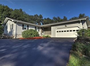 1039 Wheelers Farms Rd, Milford, CT 06461