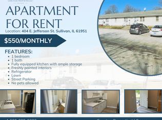 404 E Jefferson St #404, Sullivan, IL 61951