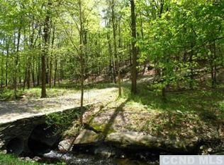 112 Camp Rd, Red Hook, NY 12571