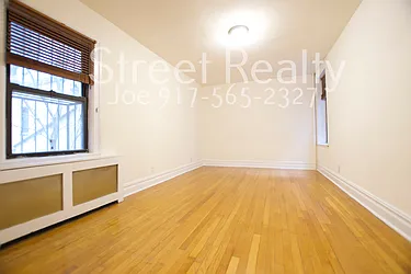 Rented by Street Realty Brokerage LLC