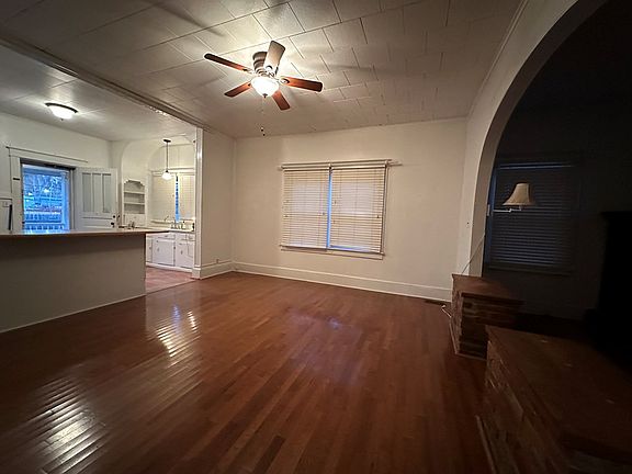 2nd image of 449 Dewey St