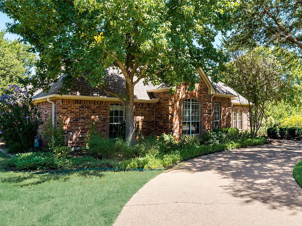 1st image of 1086 Misty Oak Ln