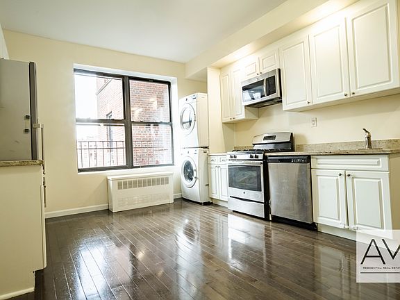 2nd image of 31 Ocean Pkwy #53