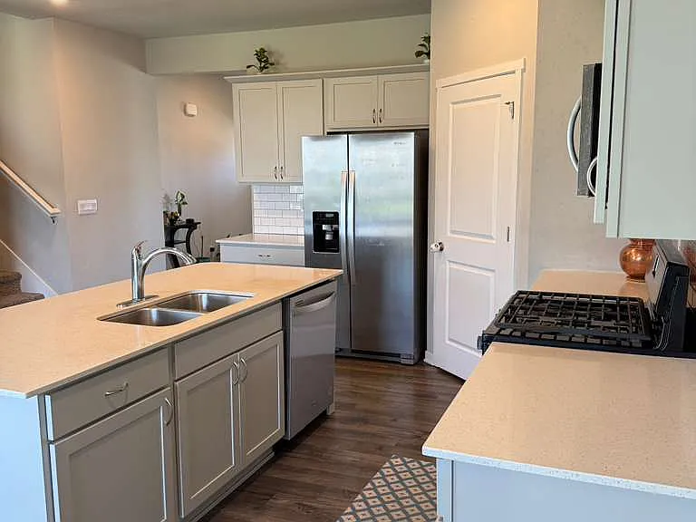 10340 Powell Ave — Photo 7