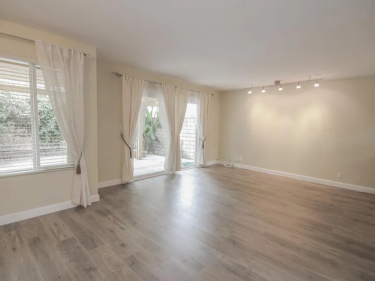 Dinning and Livingroom Area