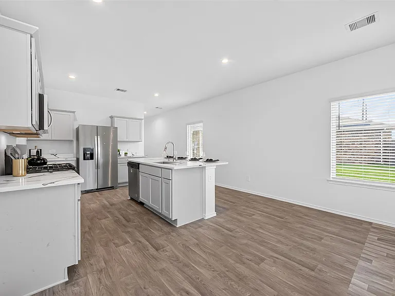 24206 Foxdale Bay Ct — Photo 13