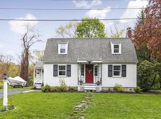 12 Barnes Rd, Hingham, MA 02043