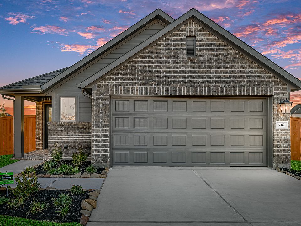 1st image of 716 Lake Lacosta Dr