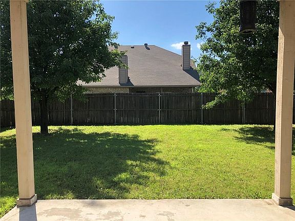 5th image of 2911 Briarbrook Dr