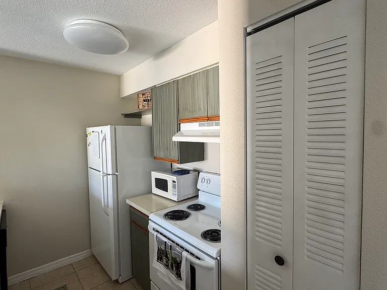 3001 58th Ave S #516 — Photo 7