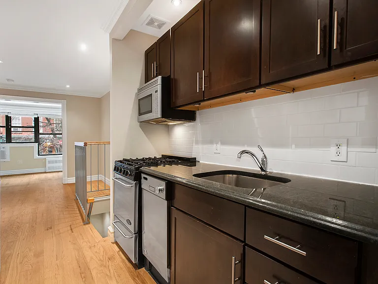 344 E 85th St #1G — Photo 7