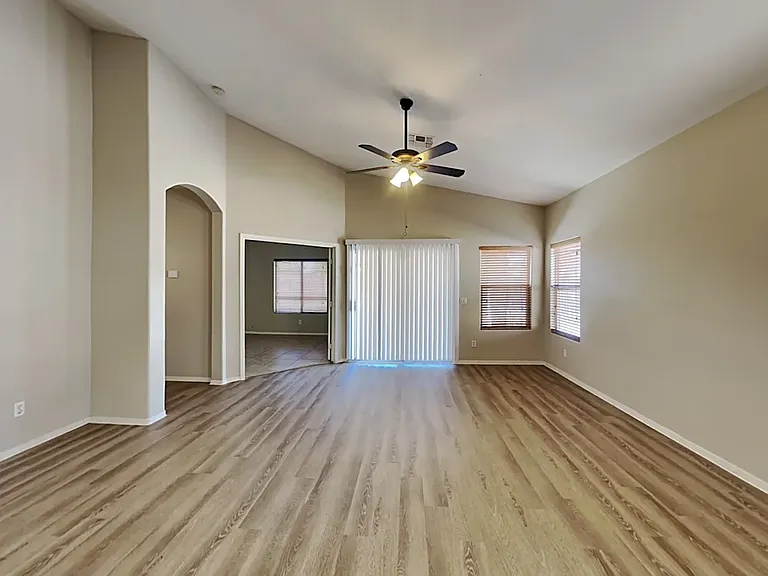 11033 W Granada Rd — Photo 5