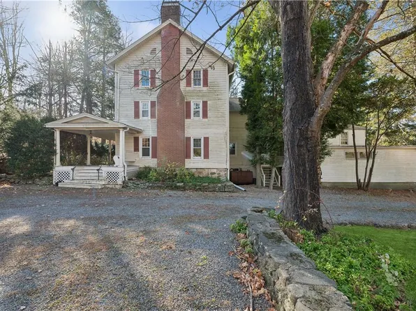 126 McLain Street, Bedford Corners, NY 10549