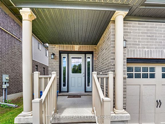 3rd image of 104 Tartan Ave
