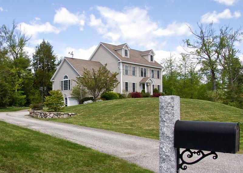 10 Lantern Ln, Sandown, NH 03873 Zillow