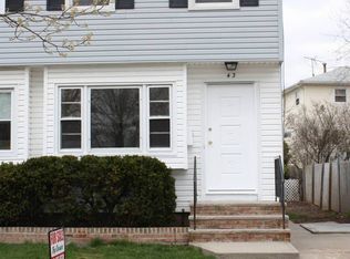 43 Ray St, Staten Island, NY 10312