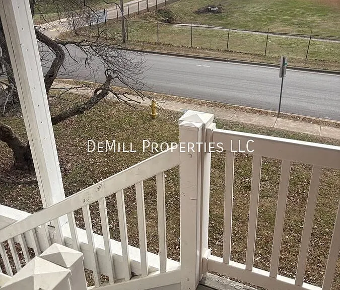 2559 S Linden Ave #3 — Photo 4
