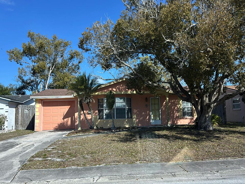 1st image of 7517 Hollyridge Dr