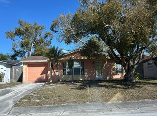 7517 Hollyridge Dr, New Port Richey, FL 34653