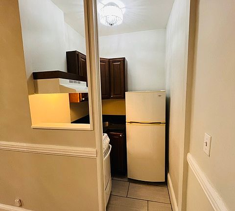 2nd image of 38 Hemenway St APT 8