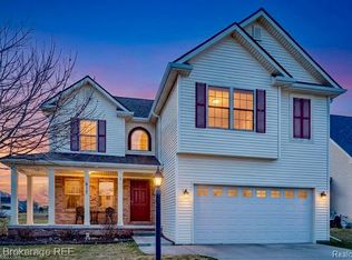 817 Star Dr, Davison, MI 48423