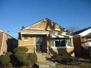 8913 S Luella Ave, Chicago, IL 60617