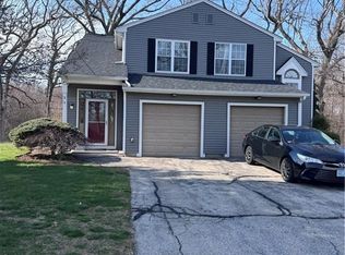 7 Nipmuc Trl #A, North Providence, RI 02904