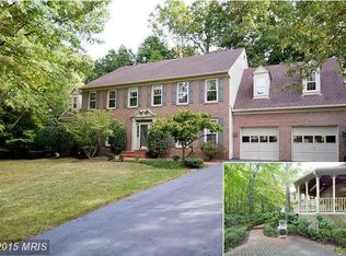 8601 Larkhaven Ter, Fairfax Station, VA 22039