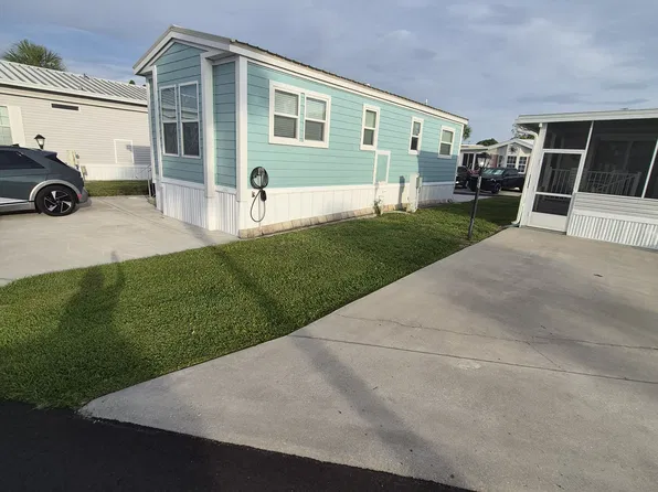1674 University Pkwy Lot 384, Sarasota, FL 34243