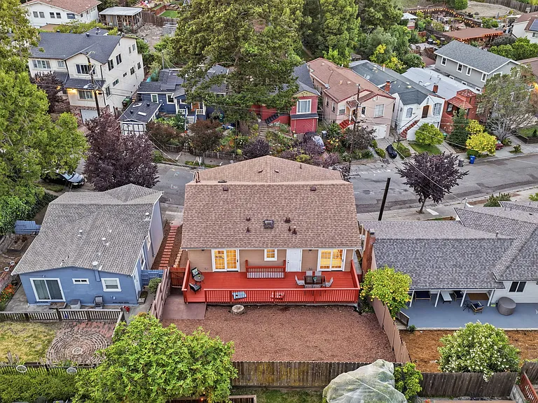 3426 Pierson St — Photo 72
