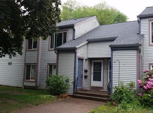 32 Candlewood Dr UNIT 32, South Windsor, CT 06074