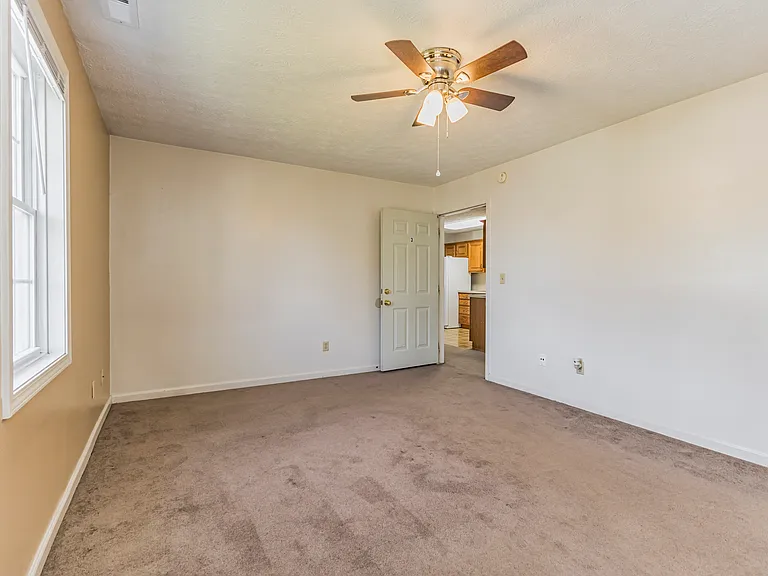 1620 W Jackson St — Photo 19