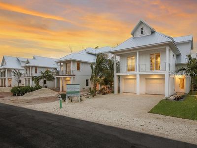 6941 Longboat Dr S, Longboat Key, FL, 34228